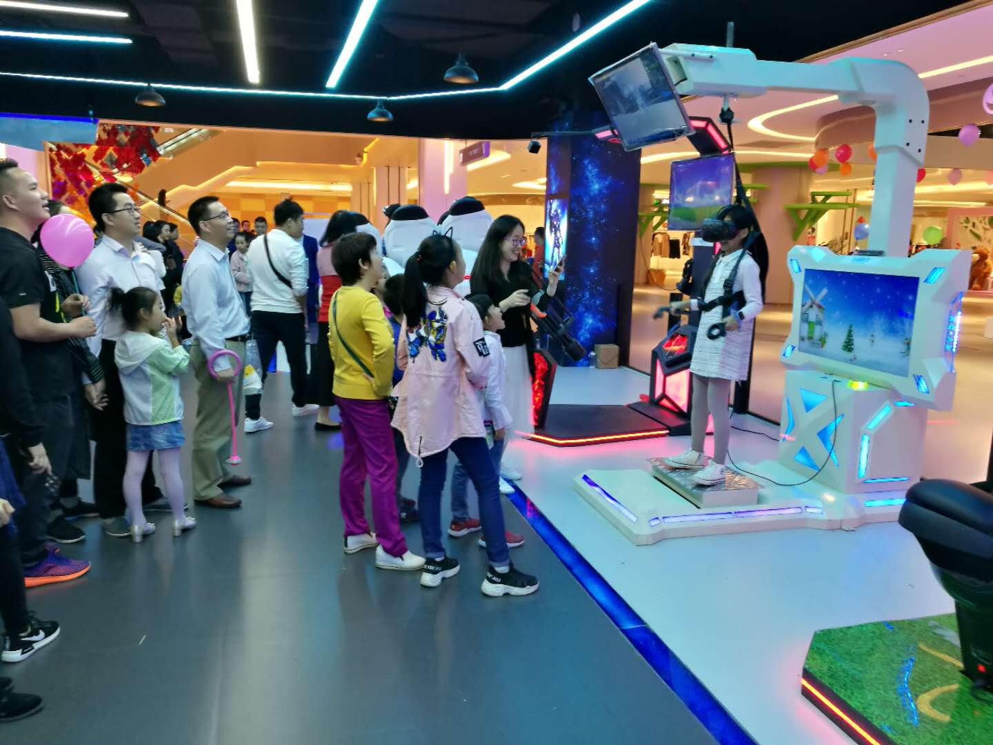 東莞家匯購物廣場(chǎng)VR體驗(yàn)館 (4).jpg